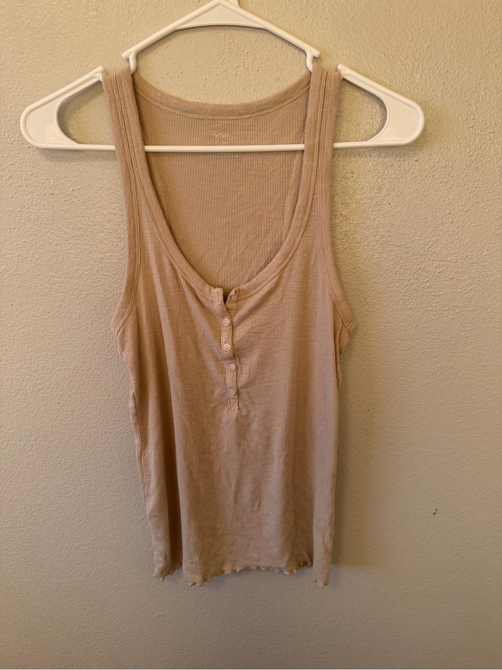 Aerie No BS Ribbed Henley Tank Top Lettuce Trim Hem Scoop Neck Soft Cozy Fitted
